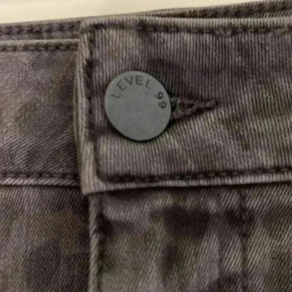 Level 99 Skirt. - Picture 6 of 9